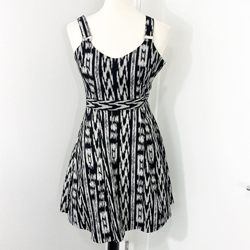 Rachel Roy Size 0 Black, White Print Racerback Mini Tank Dress w/Pockets